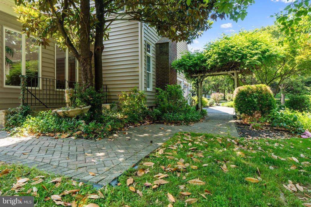 7009 Helmsdale Court, Clarksville, MD 21029