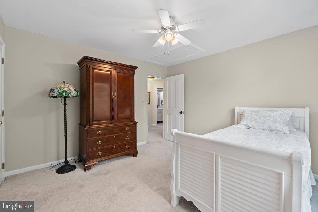 7009 Helmsdale Court, Clarksville, MD 21029