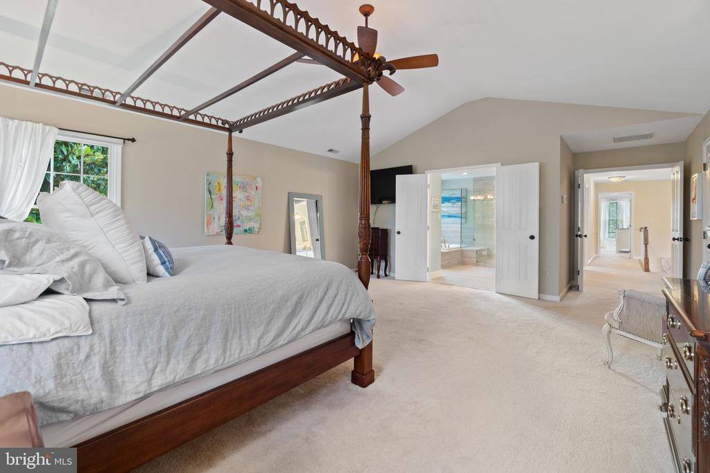 7009 Helmsdale Court, Clarksville, MD 21029