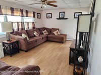 21 24th Avenue, Seaside Park, NJ 08752