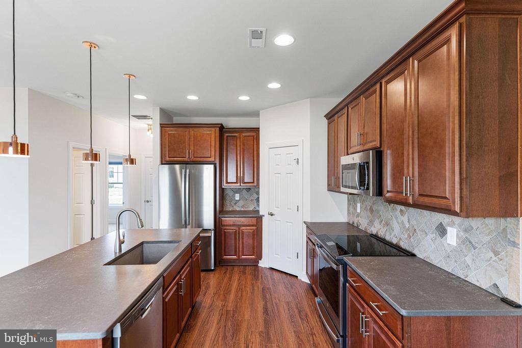 101 Waterside Drive, Bridgeville, DE 19933