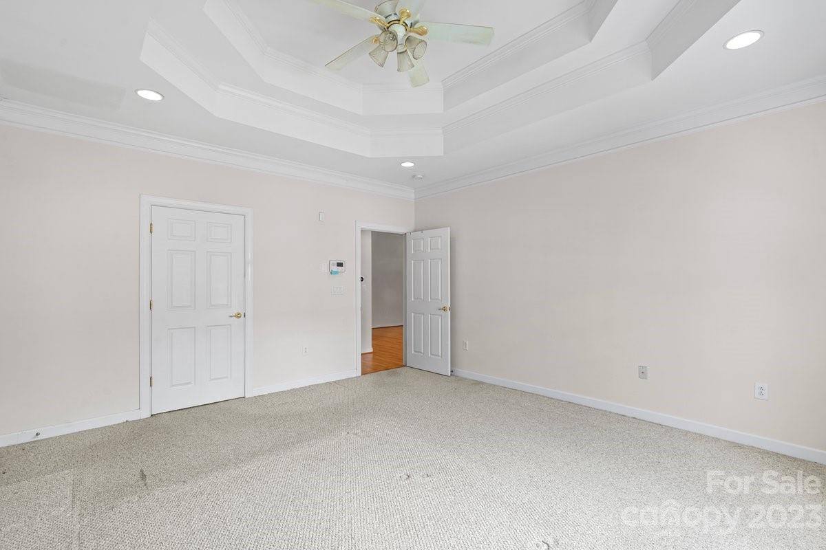 9039 Grand Oak Drive, Charlotte, NC 28277