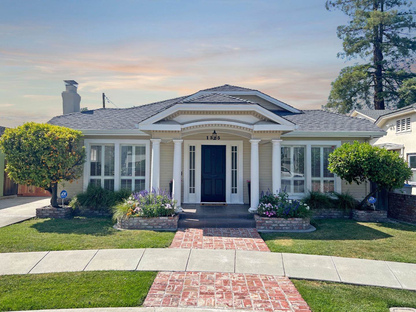 1525 McKendrie Street, San Jose, CA 95126