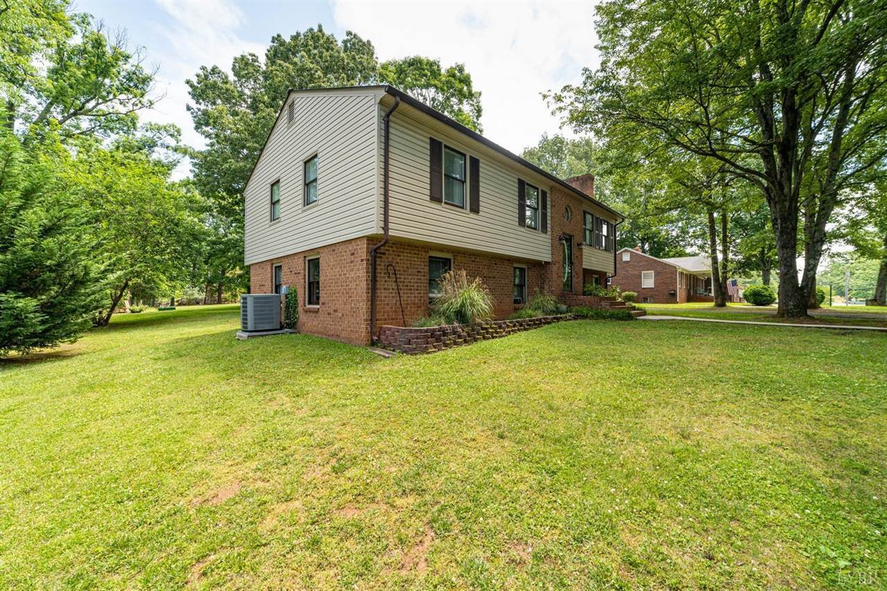 197 Woodhaven Drive, Lynchburg, VA 24502