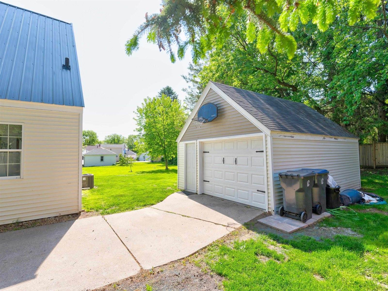 802 W 4th Street, Marshfield, WI 54449