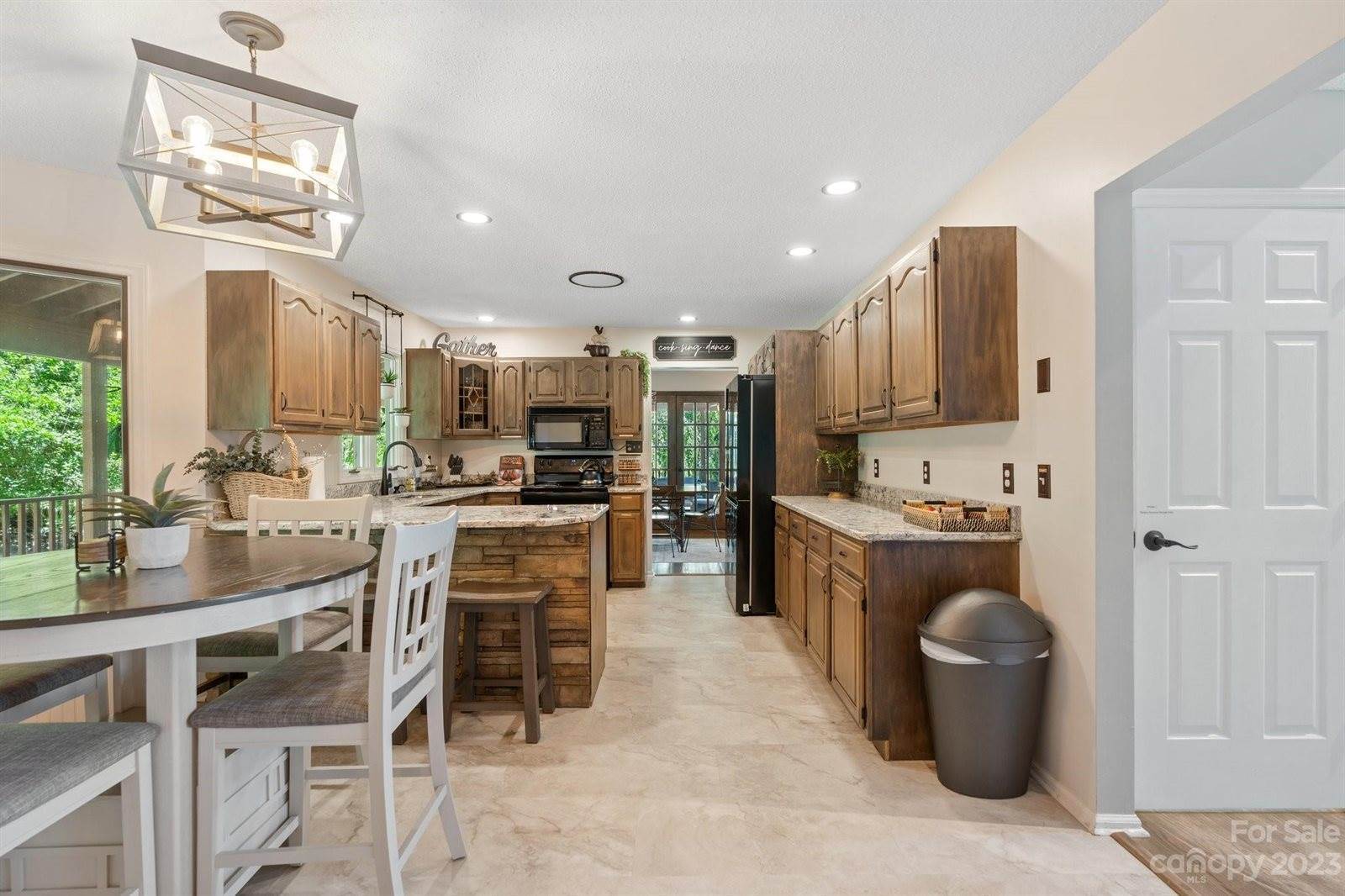 336 Carter Lane, Marshall, NC 28753