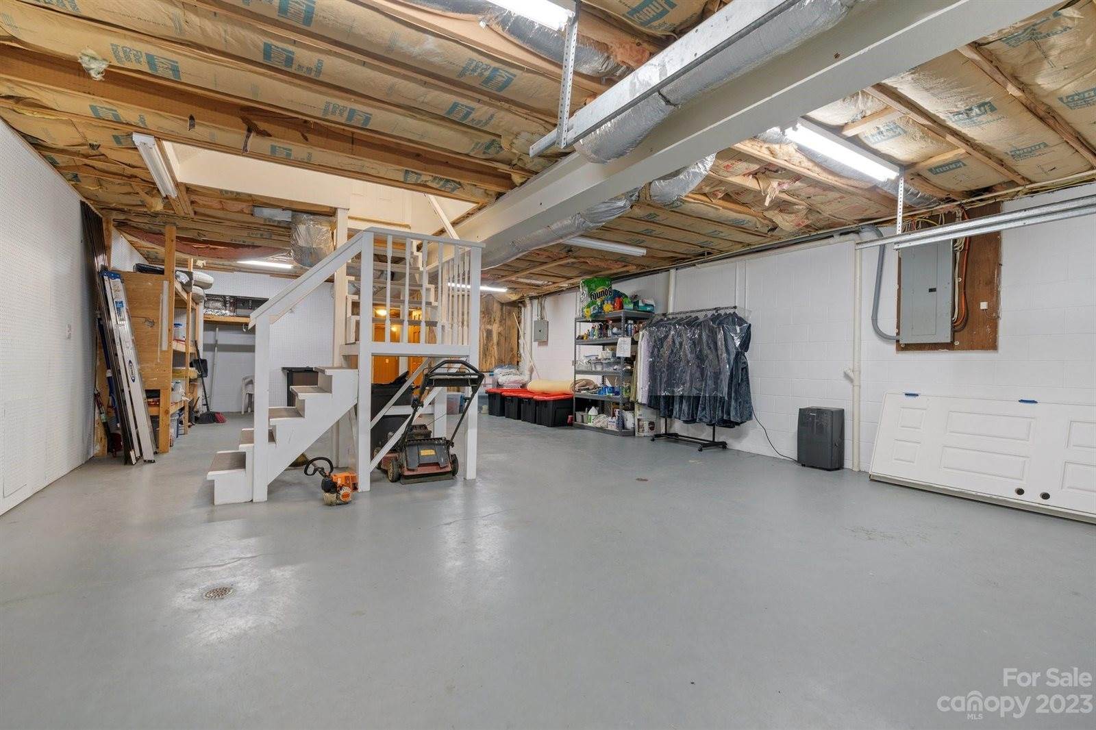 336 Carter Lane, Marshall, NC 28753