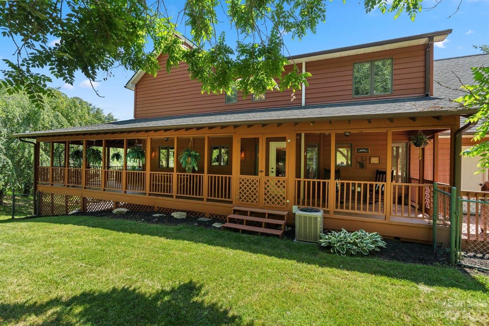 336 Carter Lane, Marshall, NC 28753