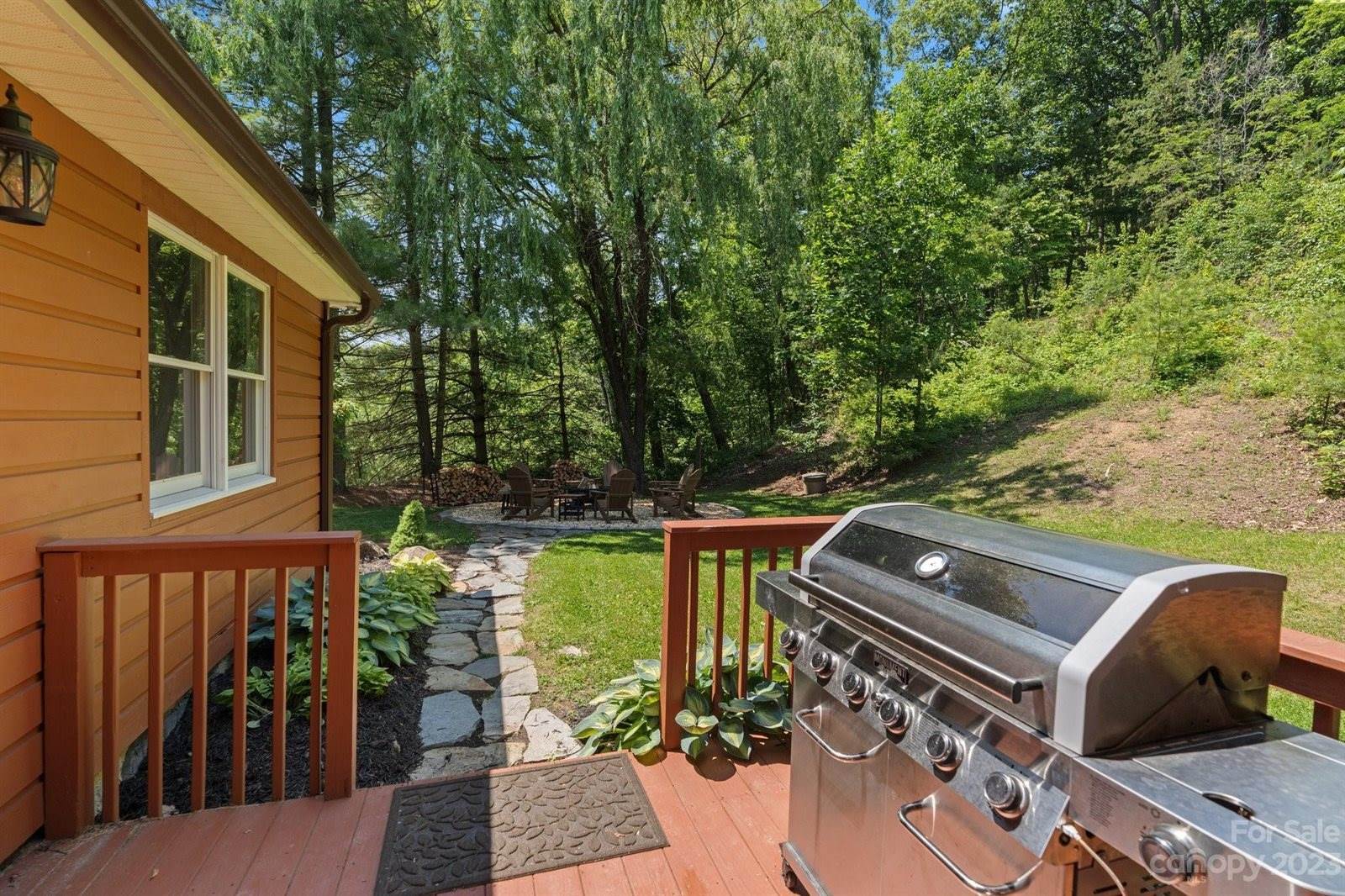 336 Carter Lane, Marshall, NC 28753