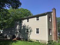 13 Old Farm Road, Topsham, ME 04086