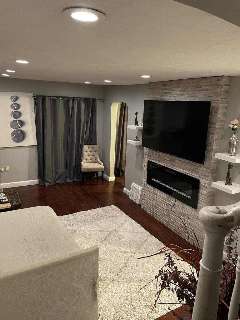 8630 W Lancaster AVENUE, Milwaukee, WI 53225