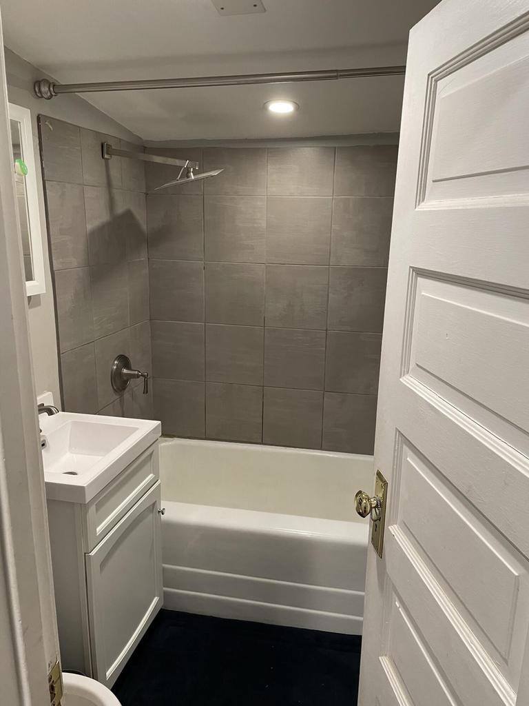 8630 W Lancaster AVENUE, Milwaukee, WI 53225