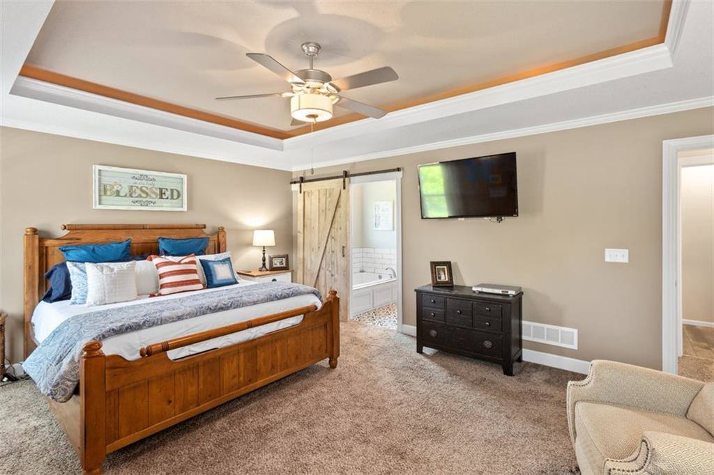 704 Buckeye Lane, Pleasant Hill, MO 64080