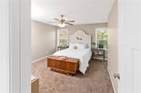 704 Buckeye Lane, Pleasant Hill, MO 64080