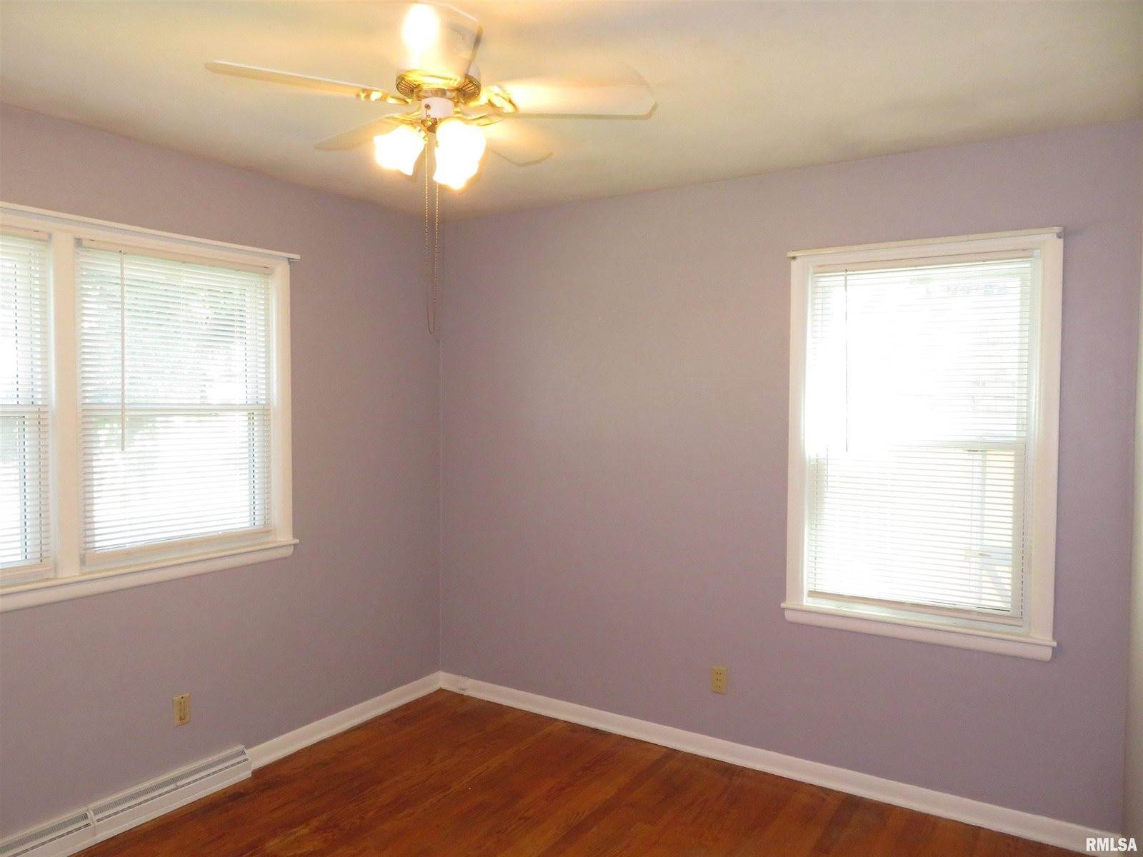 236 13TH Street, Silvis, IL 61282