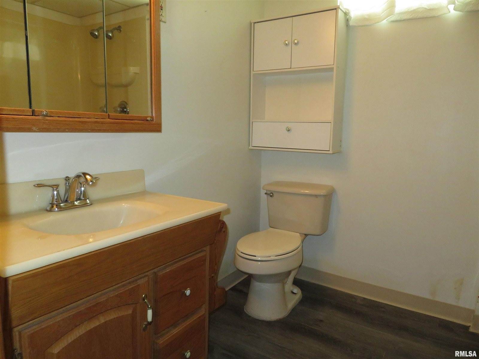 236 13TH Street, Silvis, IL 61282