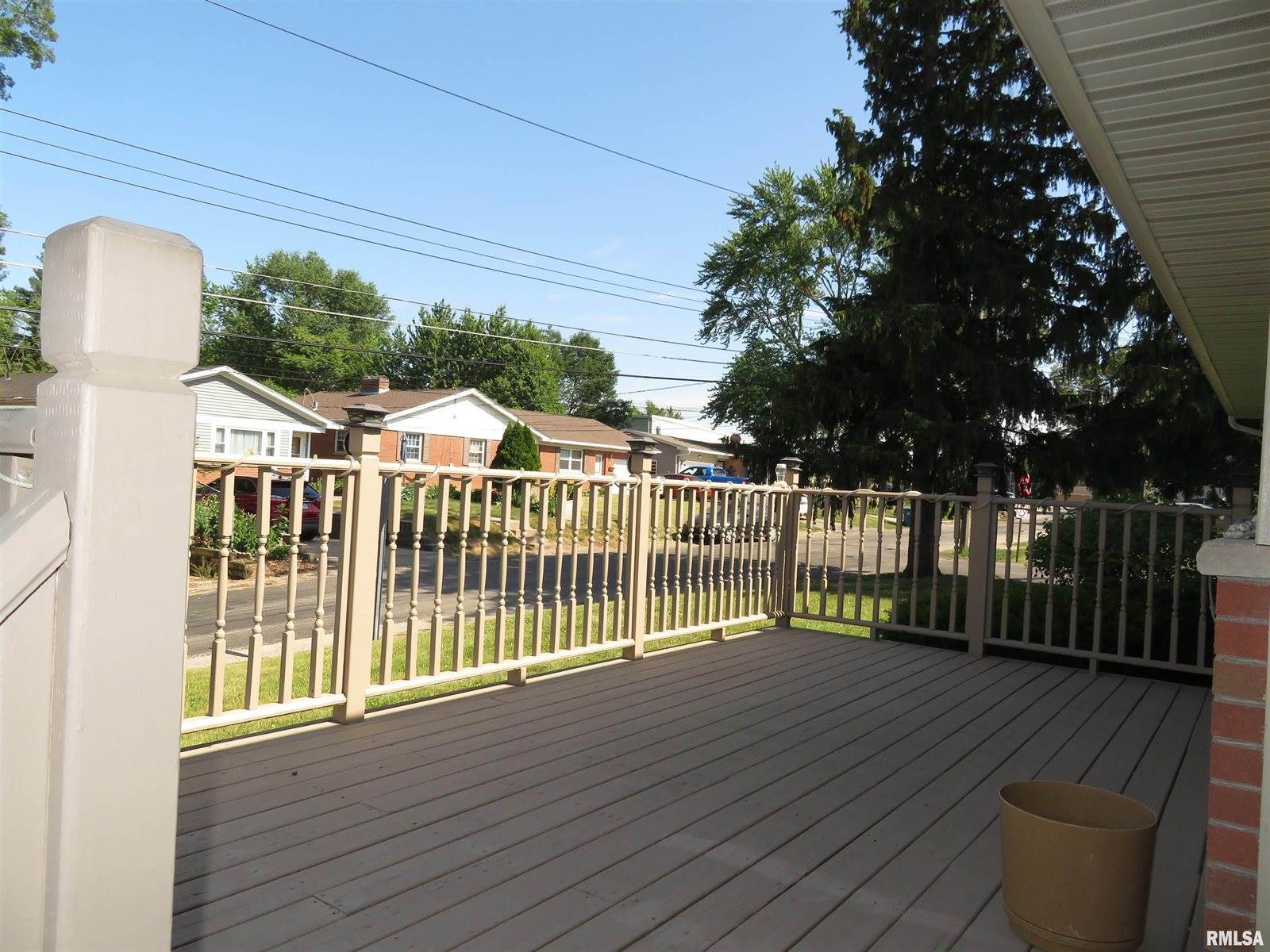 236 13TH Street, Silvis, IL 61282