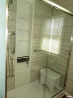 236 13TH Street, Silvis, IL 61282