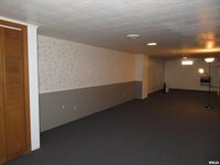 236 13TH Street, Silvis, IL 61282