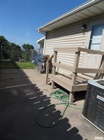 236 13TH Street, Silvis, IL 61282