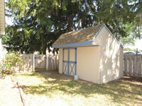 236 13TH Street, Silvis, IL 61282