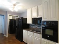 236 13TH Street, Silvis, IL 61282