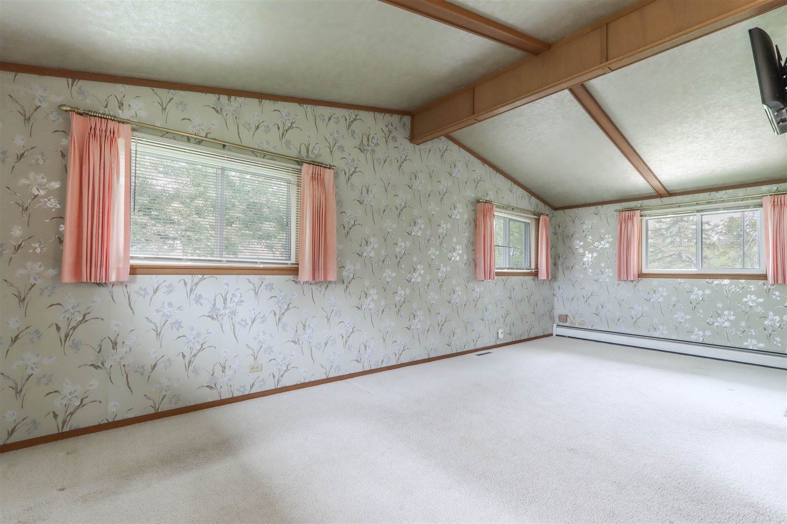 738 W Poplar Street, Plainfield, WI 54966