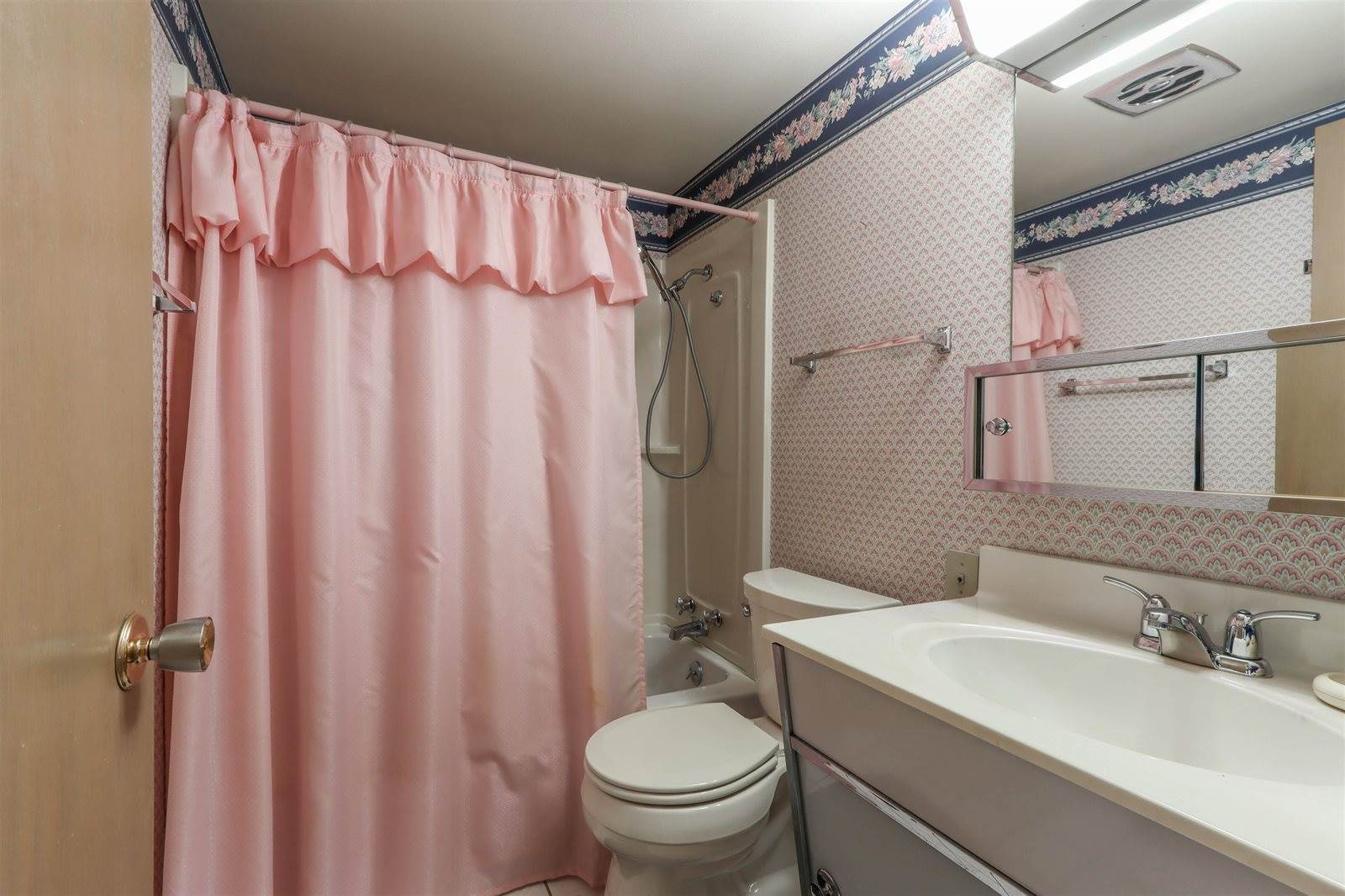 738 W Poplar Street, Plainfield, WI 54966