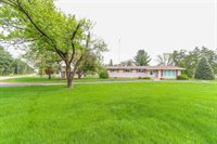 738 W Poplar Street, Plainfield, WI 54966