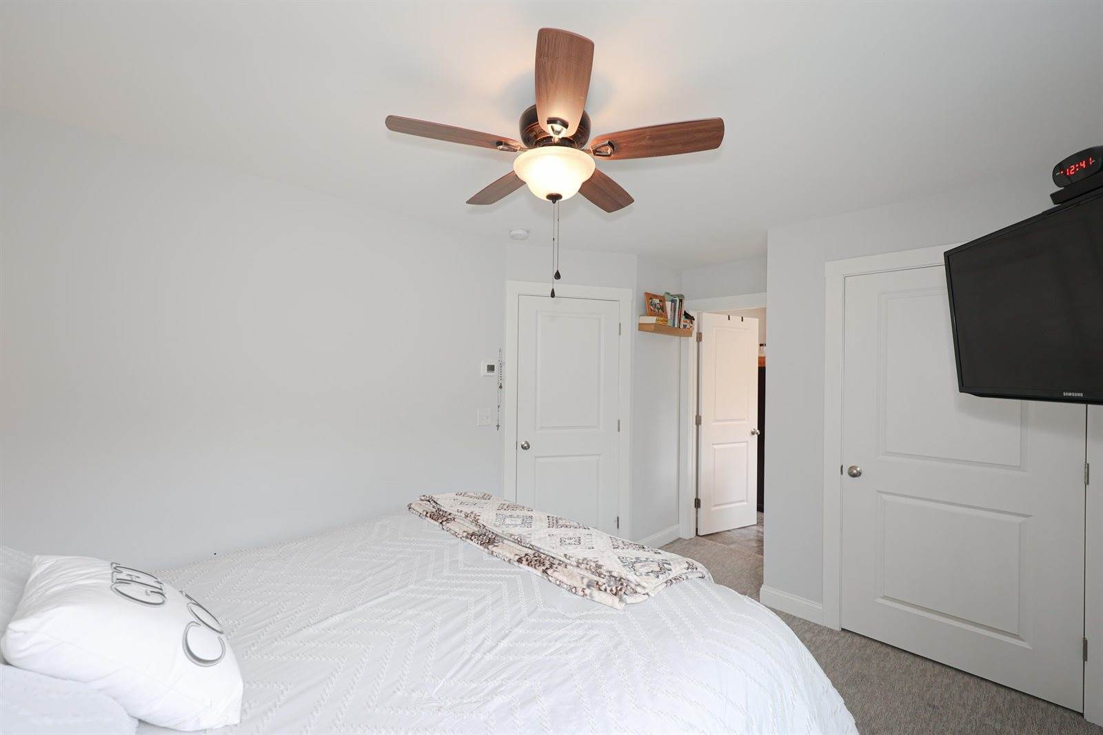 19 Waterford Drive, Raymond, NH 03077