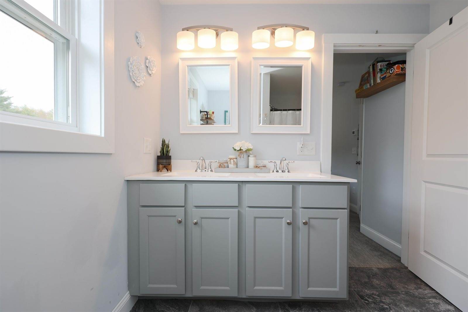 19 Waterford Drive, Raymond, NH 03077