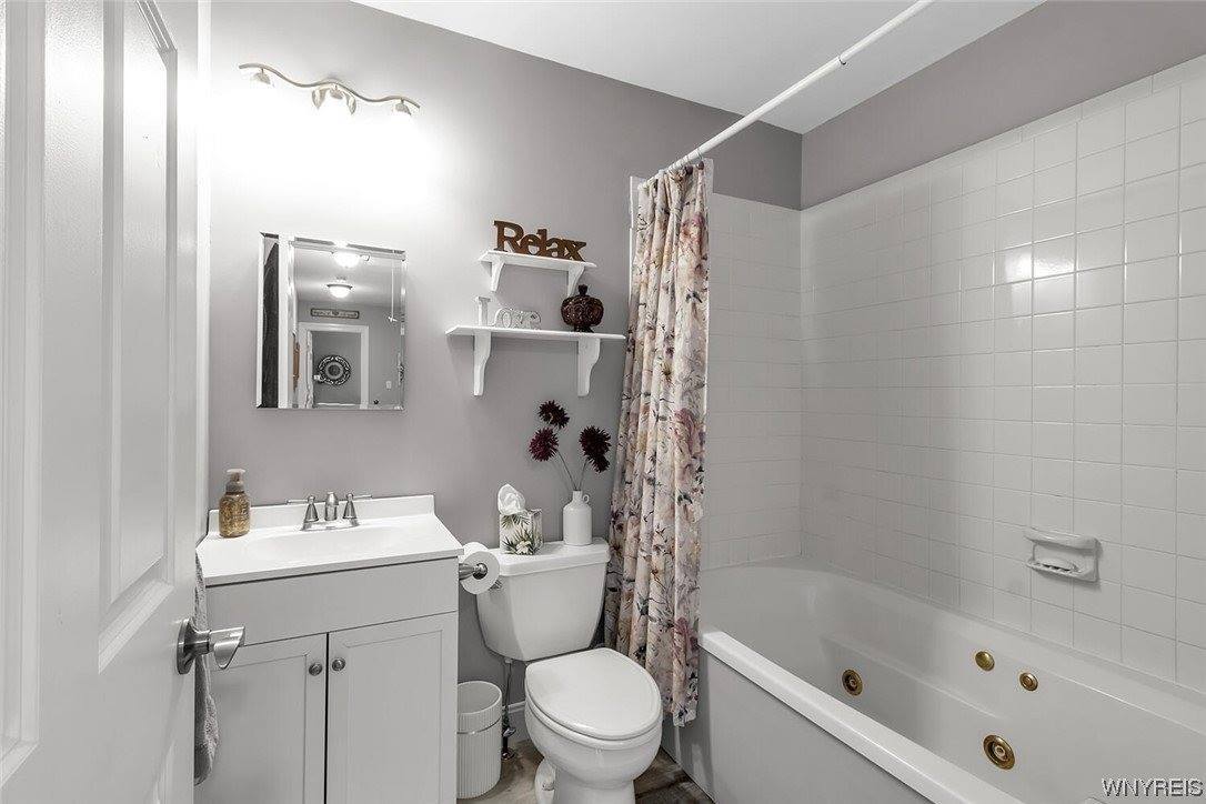 4613 Salisbury Place, Hamburg, NY 14075