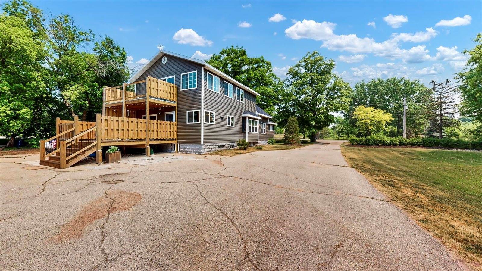 653 North Main Street, Oconto Falls, WI 54154