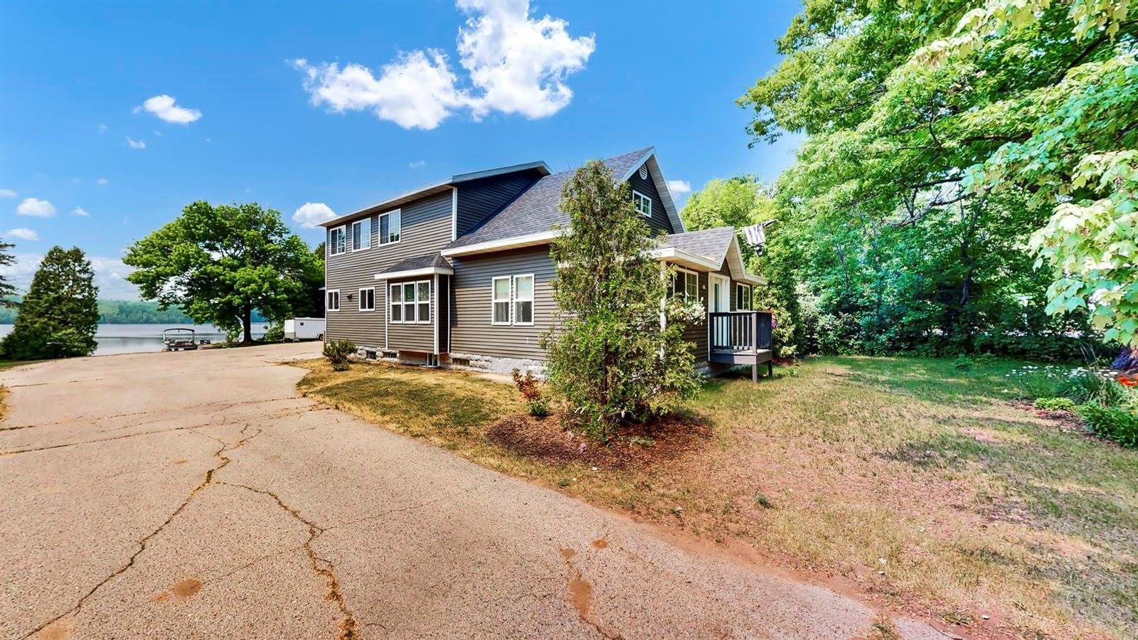 653 North Main Street, Oconto Falls, WI 54154