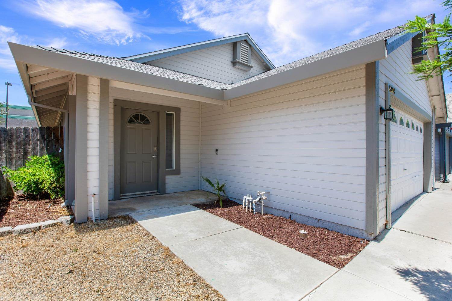 6309 elkhorn manor, Rio Linda, CA 95673