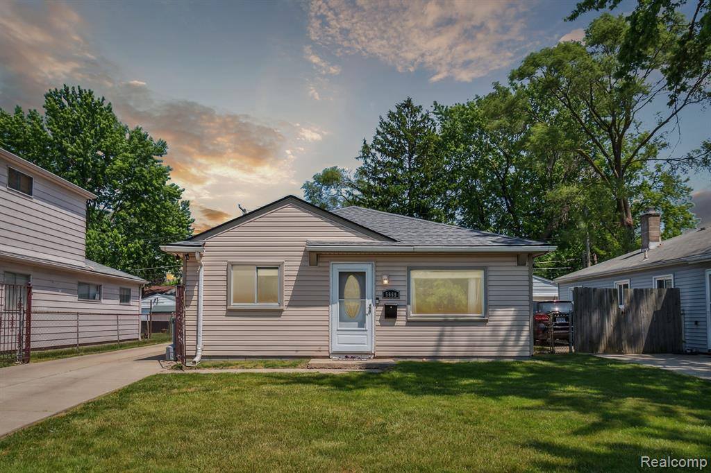 5669 Katherine Street, Dearborn Heights, MI 48125