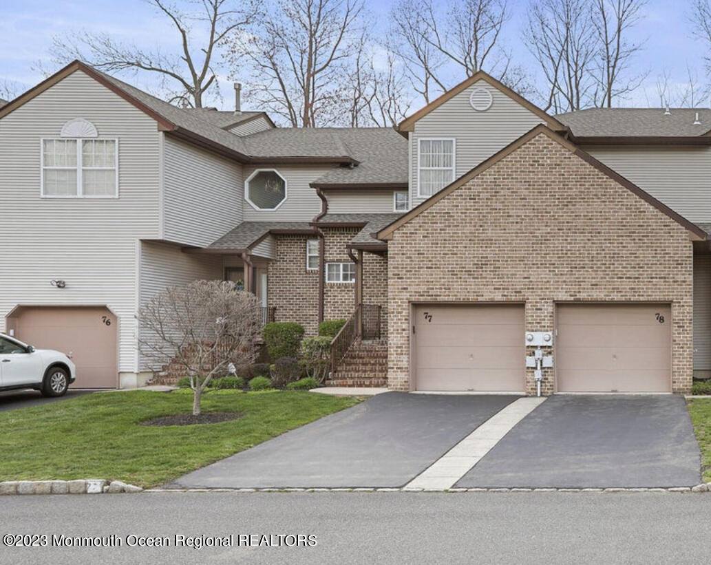77 Atrium Way, #7-7, Manalapan, NJ 07726