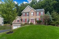 230 W End Ave, Green Brook Township, NJ 08812