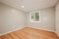 17 Ferndale Road, Raymond, NH 03077