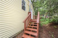 17 Ferndale Road, Raymond, NH 03077