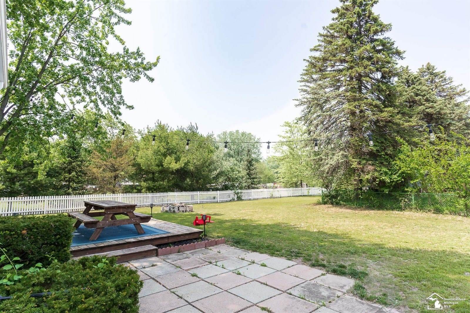 1140 E Erie, Erie, MI 48133