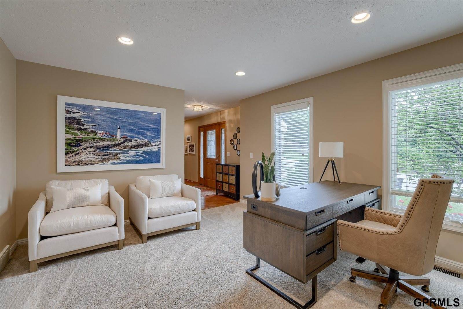 909 S 159 Avenue, Omaha, NE 68118