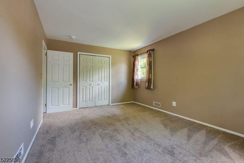 78 Robbins Ave, Berkeley Heights, NJ 07922