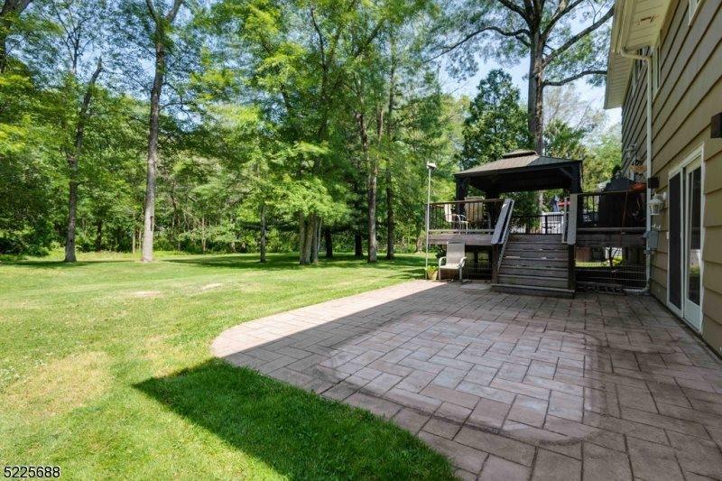 78 Robbins Ave, Berkeley Heights, NJ 07922