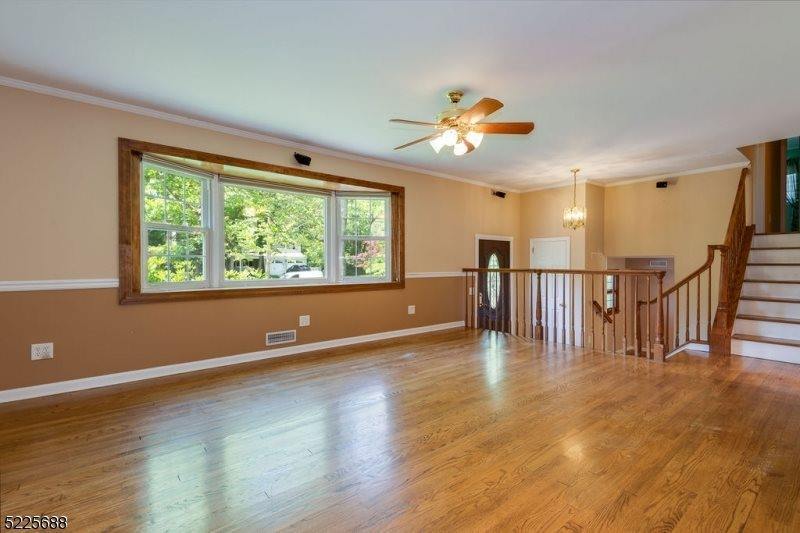 78 Robbins Ave, Berkeley Heights, NJ 07922