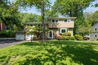 78 Robbins Ave, Berkeley Heights, NJ 07922