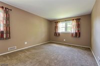 78 Robbins Ave, Berkeley Heights, NJ 07922