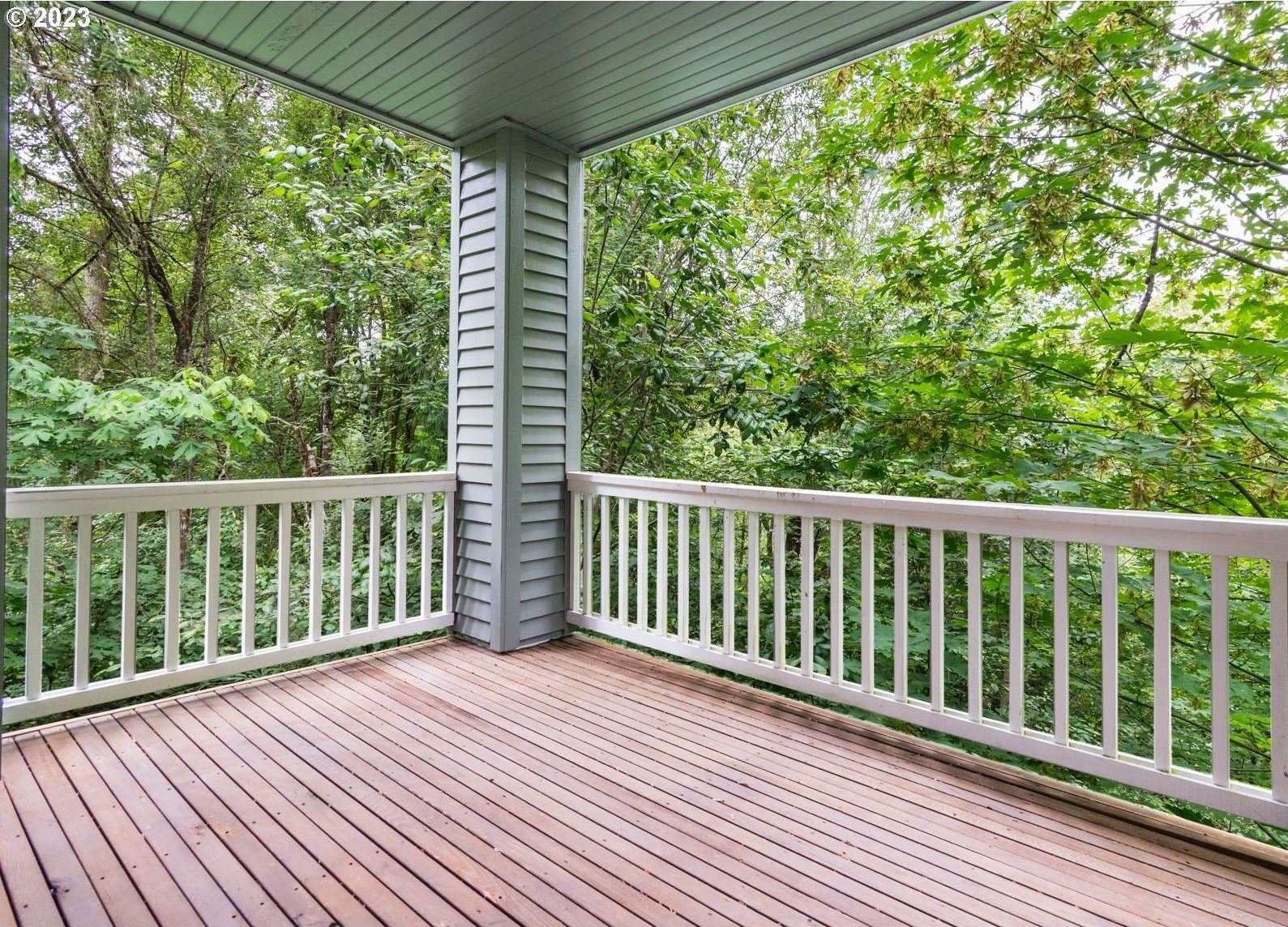 10264 NW Edgewood Dr, Portland, OR 97229