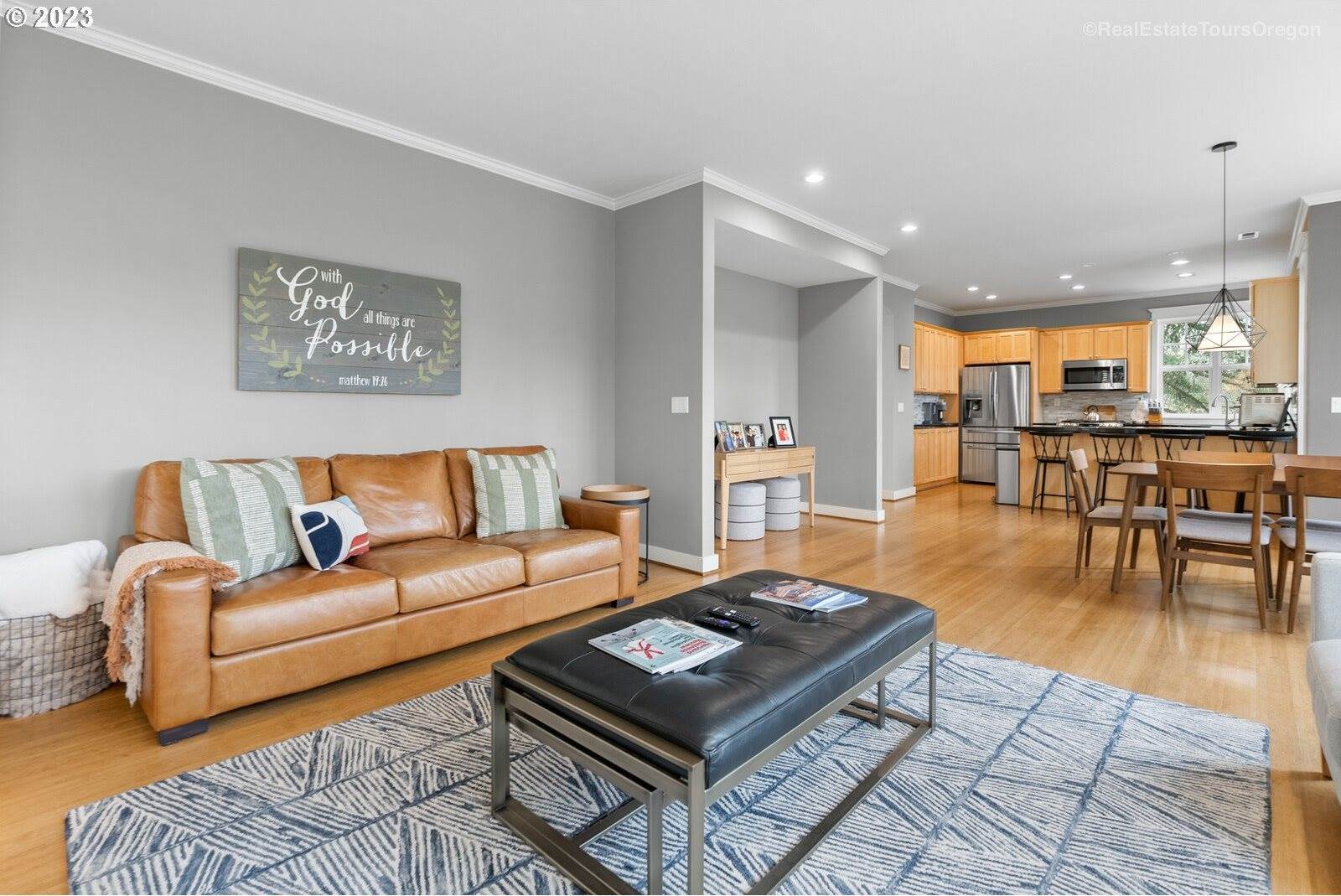 10264 NW Edgewood Dr, Portland, OR 97229