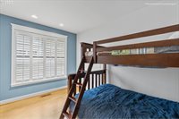 10264 NW Edgewood Dr, Portland, OR 97229